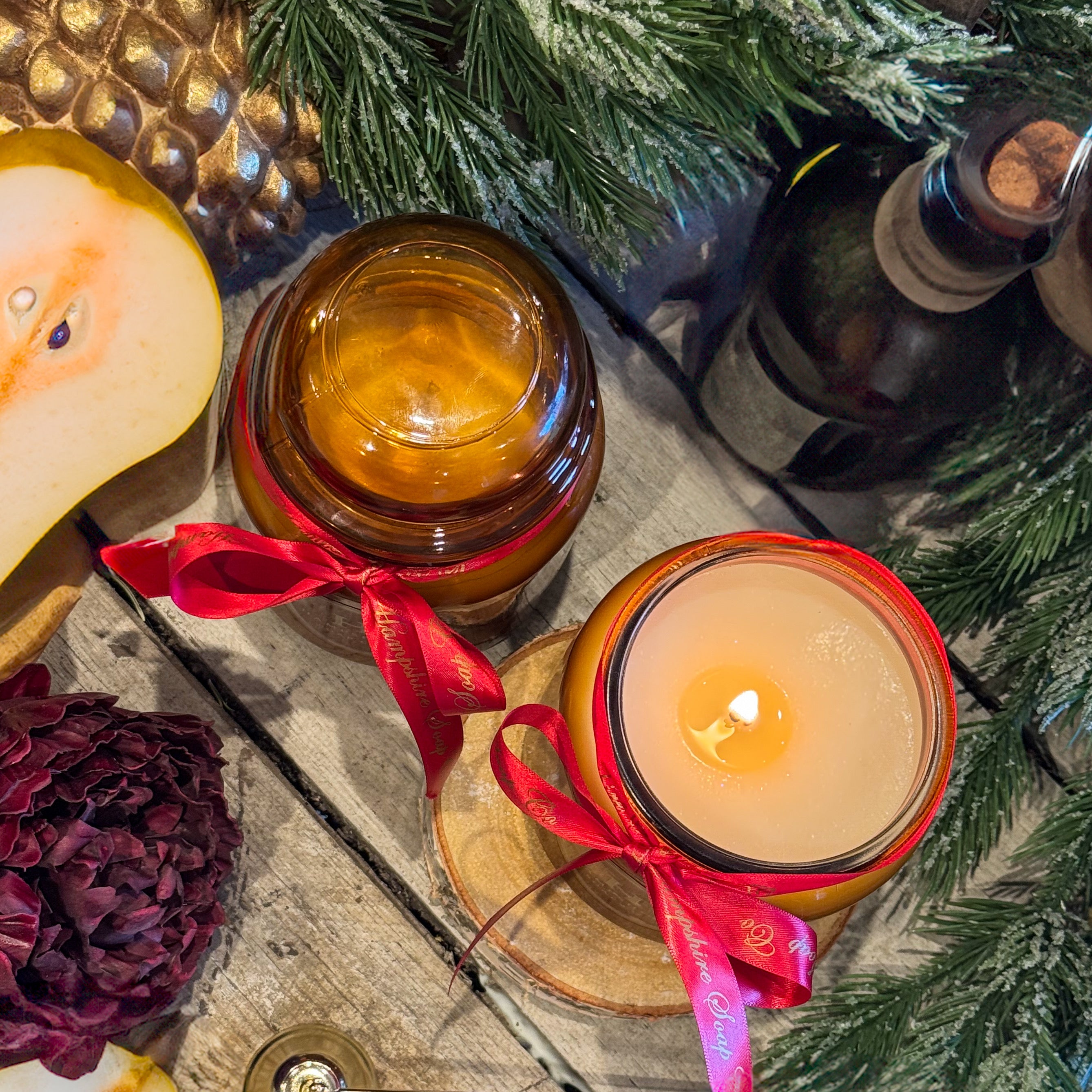 Mulled Wine & Pear - Rich red wine, winter spice, and juicy pear - a sophisticated scent for cosy nights in.