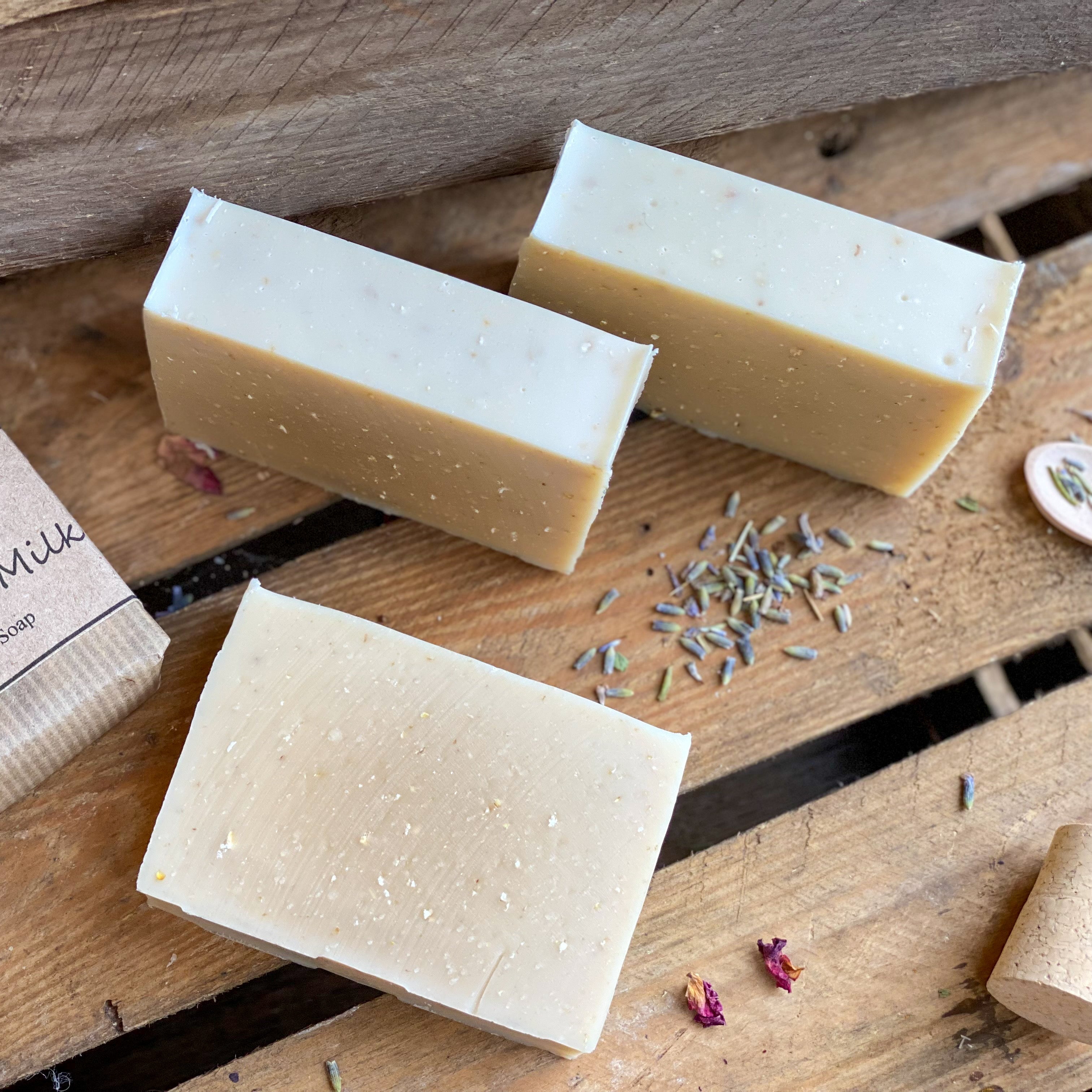 Hampshire Goat's Milk Soap - Unscented, Creamy Soap with Soothing Oatmeal